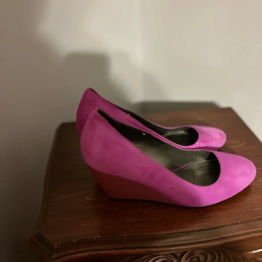 Cole Haan Suede Grape Purple  wedge Heel 8.5